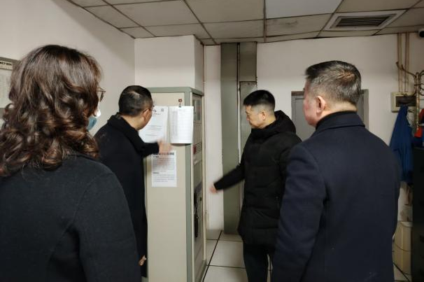 省尊龙凯时集团党委书记、董事长游勇检查督导春节安全生产并看望慰问干部员工