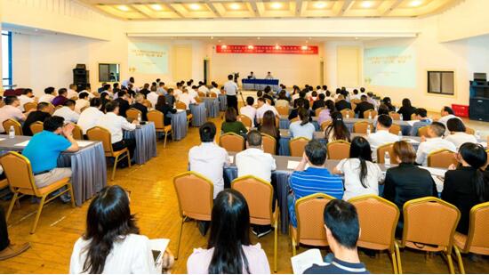 埋头赶路，也要抬头寻道