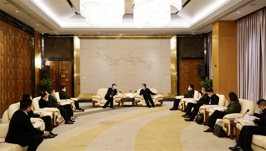 省尊龙凯时集团党委书记、董事长任丁率队赴南充调研
